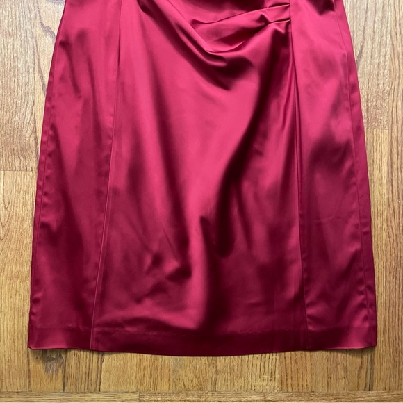 NWT Lauren Ralph Lauren Satin Surplice Sleeveless Dress in Holiday Ópera Red 14 - Picture 5 of 14